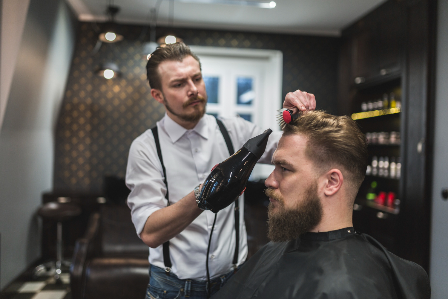 Hair dresser